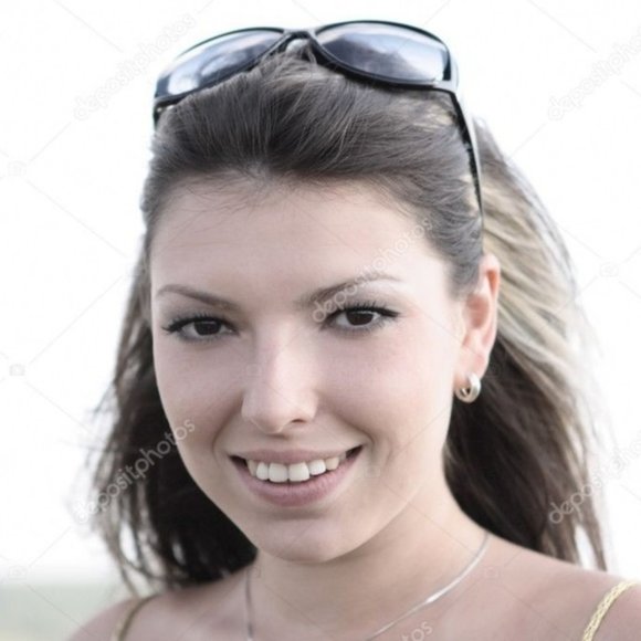 Meet your Posher, Stacey - Picture 1 of 1
